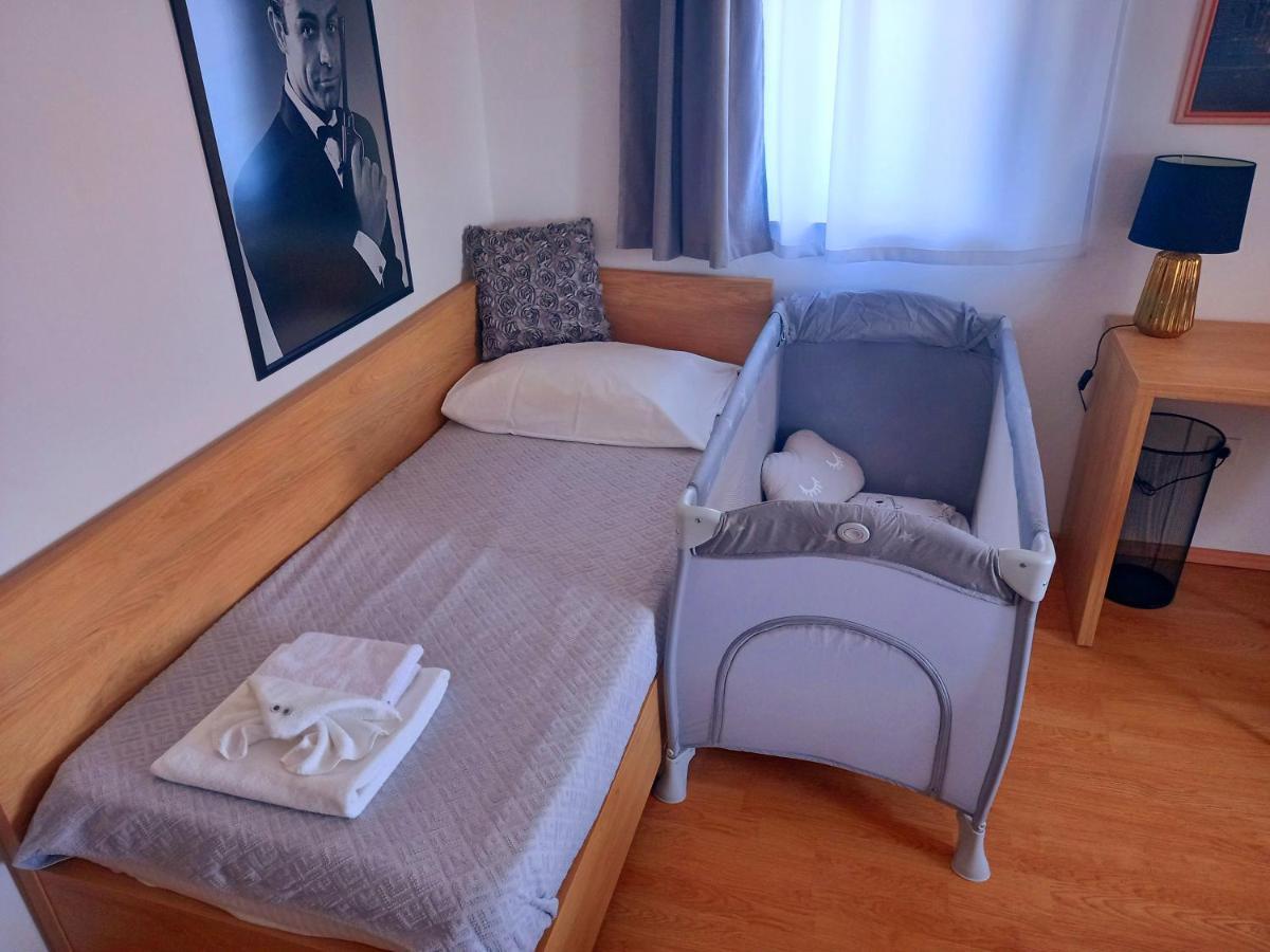 Studio Apartmani “Jarnecic” Krk Town Exterior foto